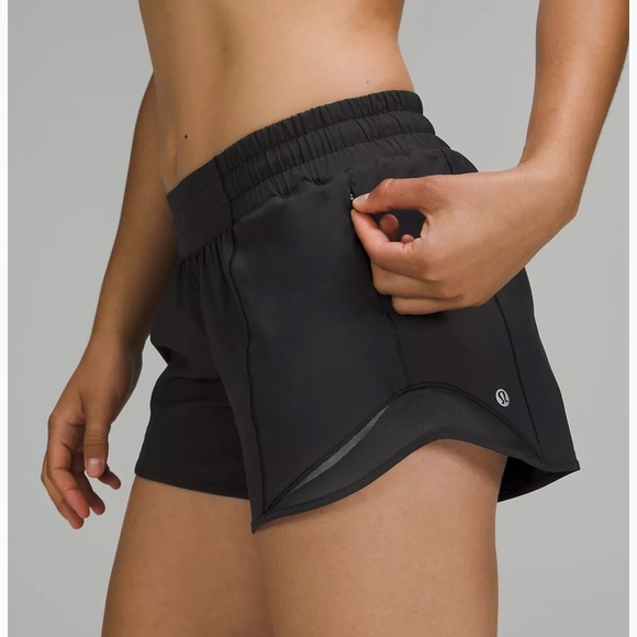 Lululemon hotty hotty shorts in black size 6. - Picture 2 of 2